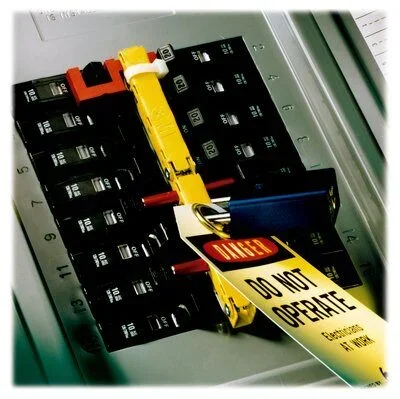 3M – 44568 Panelsafe Lockout System Ps-1012 1-In Spacing 12 Slots Safeguards Your Electrical Machines And Lighting And Equipment (7010297674)