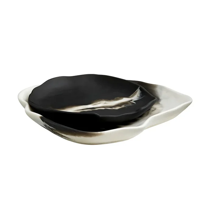 Arteriors – 5622 – Trays, Set of 2 – Hollies – Black & White