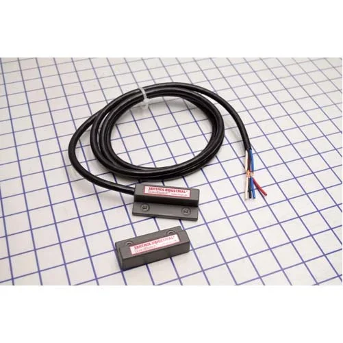 Edwards Signaling 151 Reed 100Va Double-Pole Single Throw 1 Normally Open 1 Normally Closed 3 Amp Maximum SJTOW 18/4 6 Foot Z Actuator (151-7Z-06K-D3)