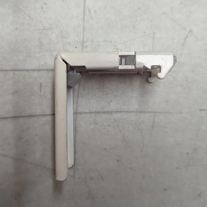 GARAGE SALE – Bali and Graber Mounting Bracket for VertiCell and SlideVue Vertical Cellular Shades – Off White